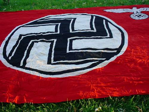 Extremely large ww2 german State service flag,info needed