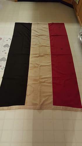 Please help - 2 flags - tri-color and red