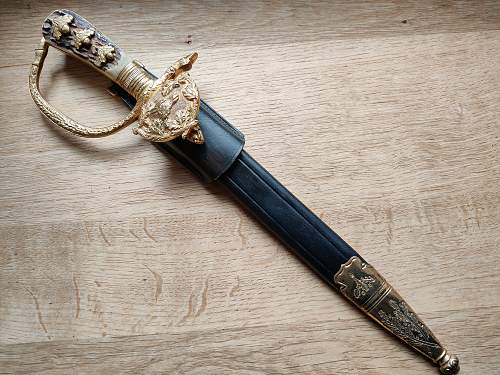 Wolf head dagger