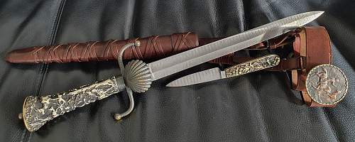 Banddamast Hunting dagger with skinner, Royal quality