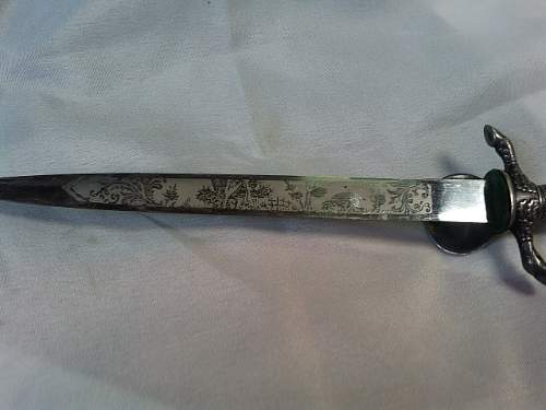 Need help on this Etched Forestry Dagger