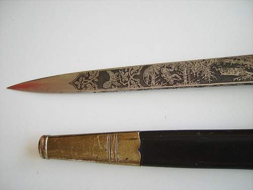 Etched hunting dagger by Eickhorn