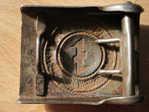 Real or Fake RECHT en TROUW Belt buckle