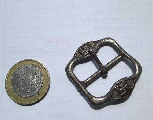 Small buckle I.D