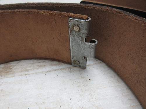 Belt buckle and belt identification help
