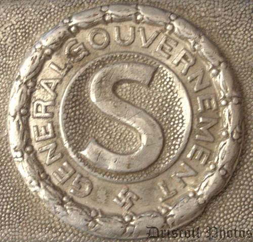 General gouvernement buckle