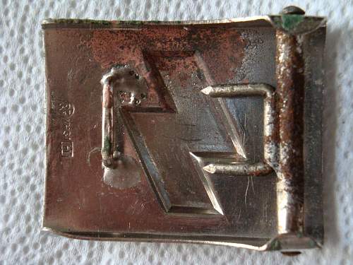 Identifying early RZM, MA, KH and UE Buckle Markings