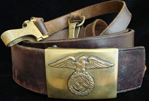 an unknown Buckle is bearing party eagle.