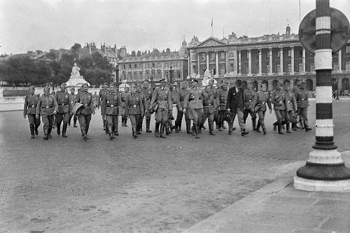 Soldaten in Paris