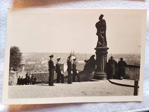 Private SS Photos with H. Himmler. Please help.