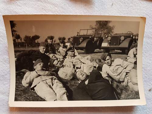 Private SS Photos with H. Himmler. Please help.