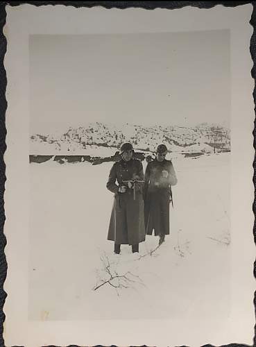 Original photo showing two German soldiers. One appears to be firing an MP40.