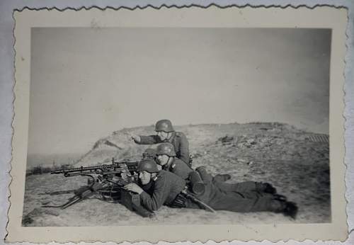 Original WW2 Era Photo Showing German Soldiers with MG-34 on Atlantic Wall Coast
