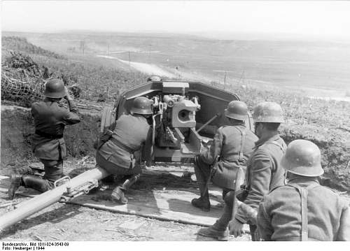 Original Photos Of Helmets In Combat