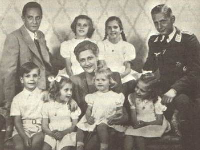 pictures of Magda Goebbels and her children?