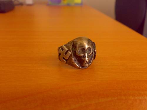 Skull ring, fake but what?