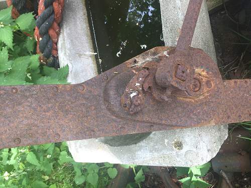 Rusty bits of metal - tank parts?