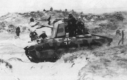 Captured British Sherman &quot;Firefly&quot; in German service