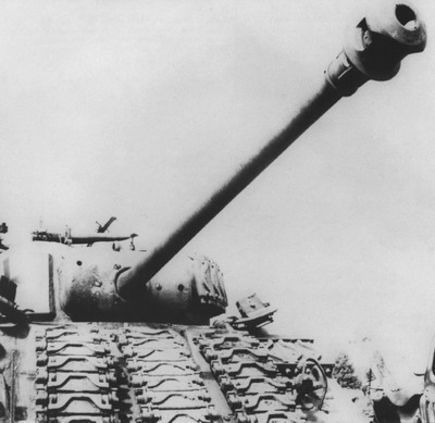 Captured British Sherman &quot;Firefly&quot; in German service