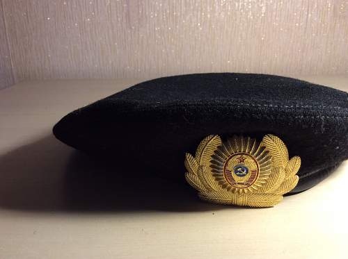 Soviet omon beret???