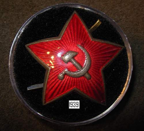 soviet cap badge