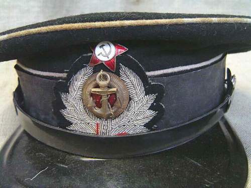 Is this an original Soviet WW2 visor?