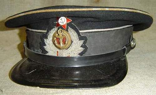 Is this an original Soviet WW2 visor?