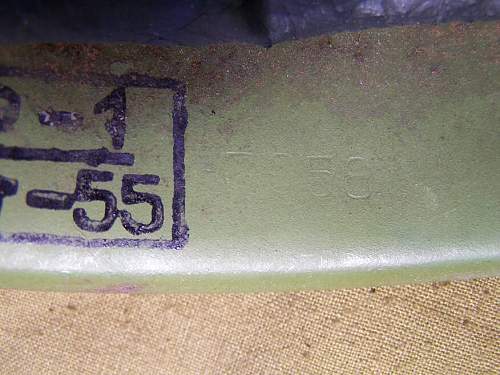 Steel helmet Ssch 39 and 40 Batch/size font