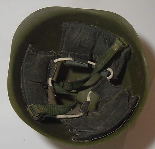 Original Early post-war MINTY SSh 40 Helmet????