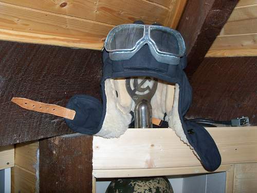 tank helmet  goggle pickup