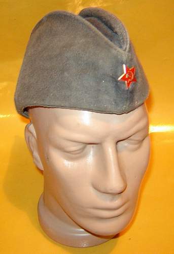 Is this a soviet WW2 cap??