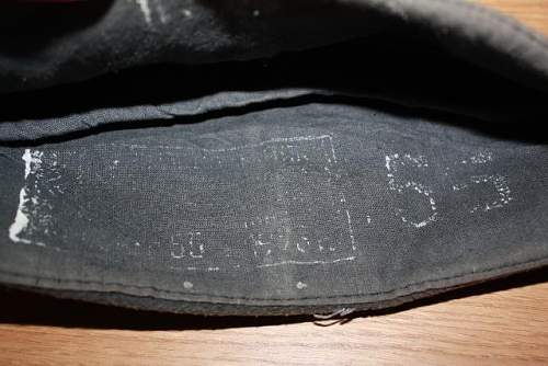 Is this a soviet WW2 cap??