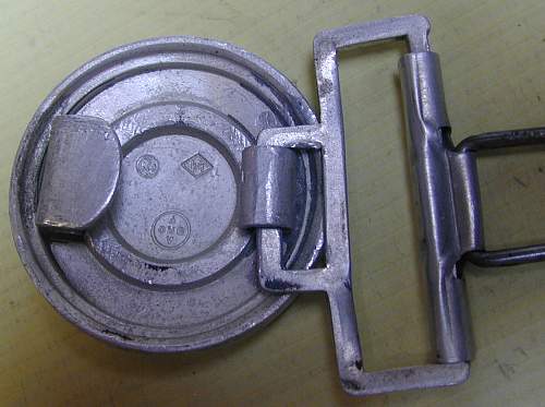 Heer Aluminum Belt Buckle Unmarked and Waffen SS Buckle marked REDO: Authentic buckles?