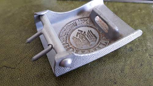 Heer belt buckle: real or fake?