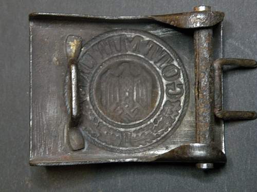 Unmarked Heer buckle,tampered with.