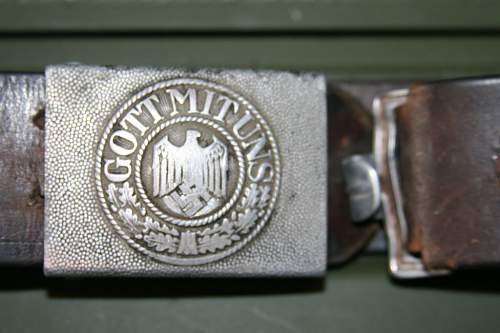 WH belt and buckle