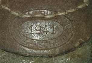 Help with reading a leather tab on a Heer Buckle?