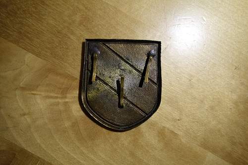 Tropical Pith Tri Color Shield Helmet Insignia original or fake?