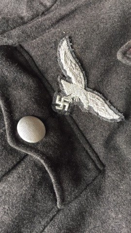 I cant tell if this uniform is original or not Please help!!! luftwaffe m36/40 ?