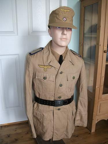 Tropical service blouse for a Kriegsmarine NCO - opinions welcome