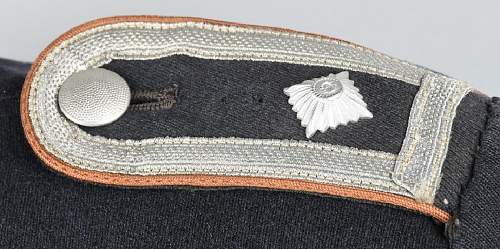 Opinions on Luftwaffe Signals Tunic