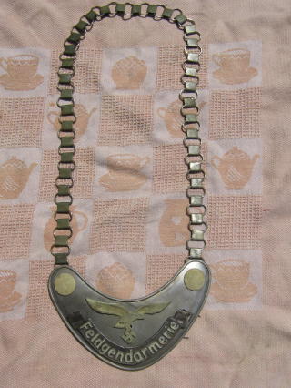 is this original or a fake: Luftwaffe Feldgendarmerie gorget