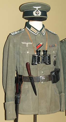 Opinions on this Reichswehr tunic...