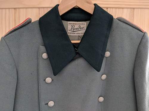 Your help please on Artillery Officer's M35 Greatcoat