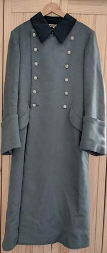 Your help please on Artillery Officer's M35 Greatcoat