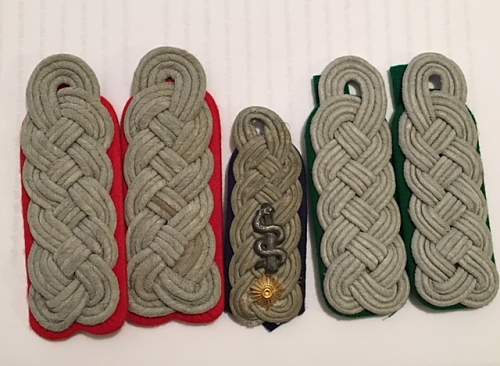 artillery and gebirgsjager shoulder boards for authentication