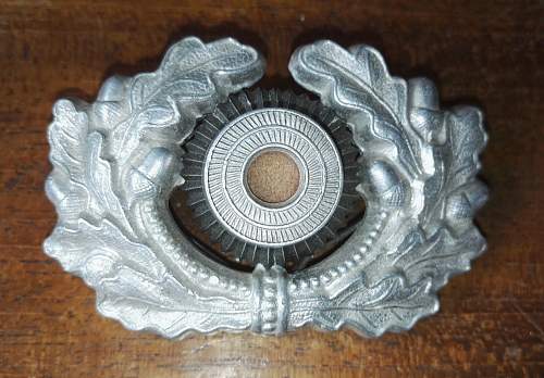 Wehrmacht NCO cap wreath help