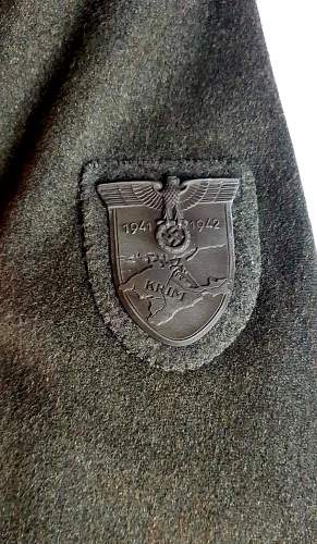 Infantry Officer Tunic genuine?