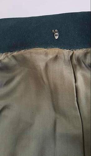 Infantry Officer Tunic genuine?