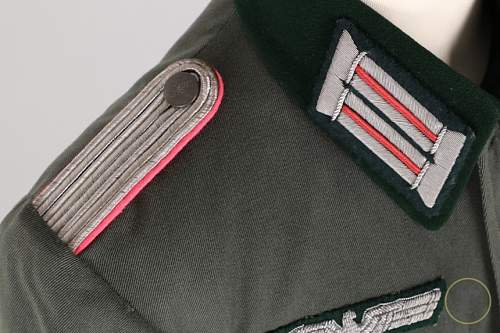 Thoughts on this Heer Panzer Leutnant's Tunic